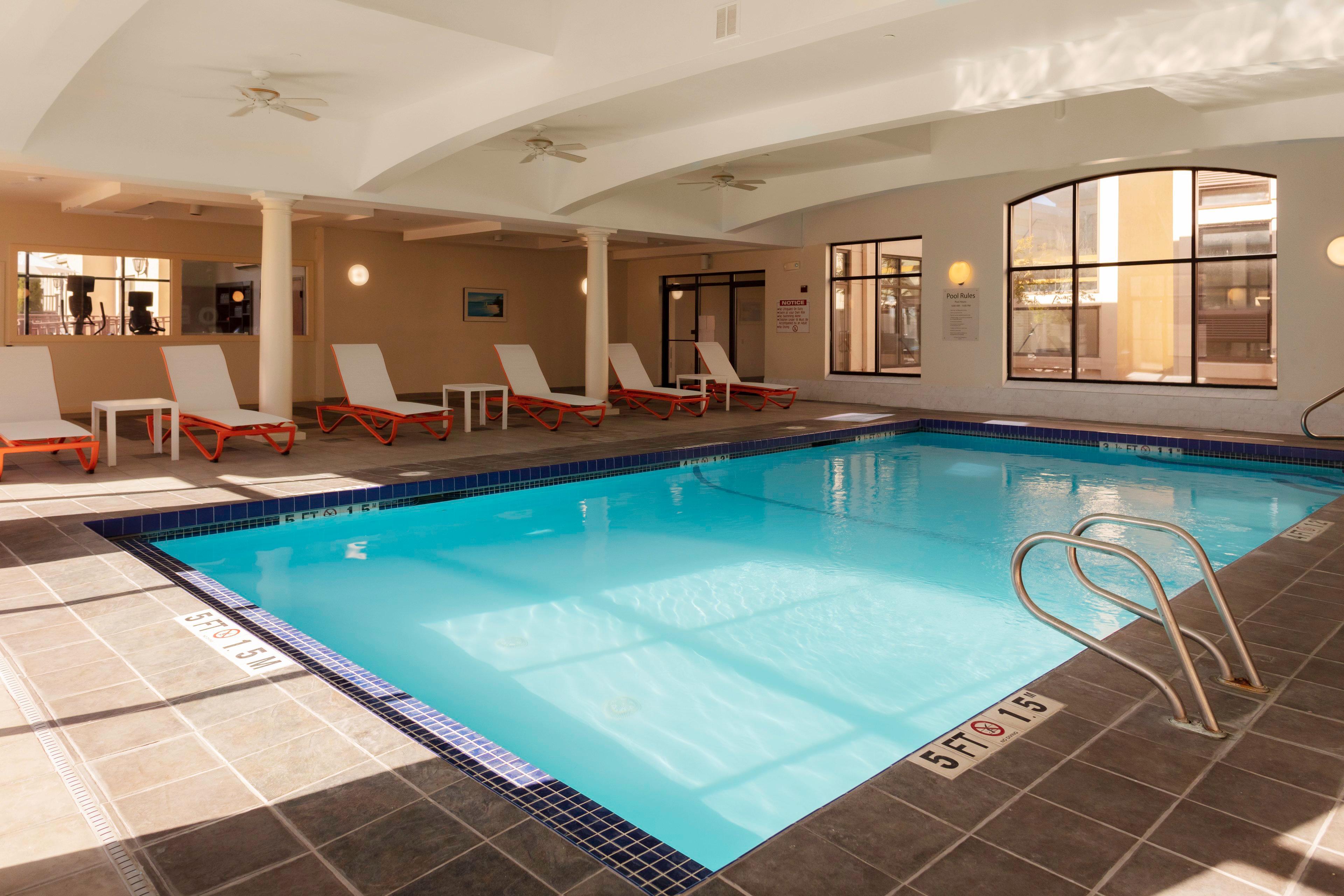 Holiday Inn Boston - Dedham Hotel & Conference Center By Ihg Exterior foto